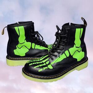 Rare Glow in the Dark Skele Bone Black Lace Up Classic Doc Dr Martens Sz 5 Women